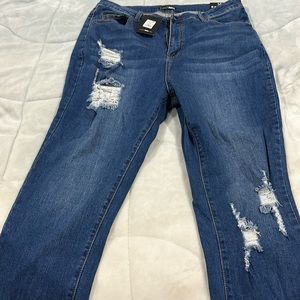 Without a question distressed skinny jeans